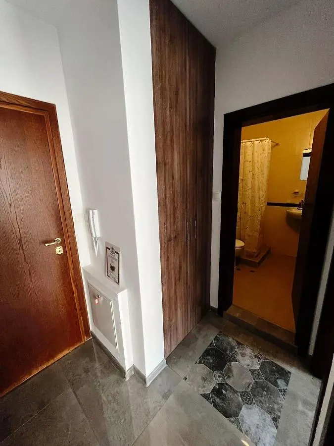 Lubata 5 Apartments София 0*,